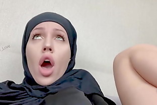 Crazy muslim babe gonna cum