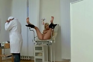 doctor tricks his blonde patient into having hardcore anal