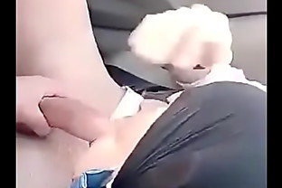 Arab hijab girl sucking cock in the car 43 sec