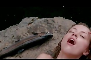 Amber Heard Nude Swimming in The River Why 32 sec