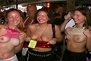 Wild Moms Wives & Girlfriends Get Totally Naked On The Street 11 min