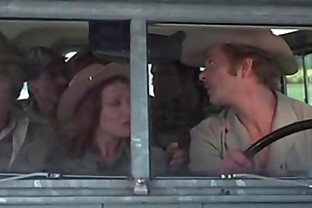 Dora la frénésie du plaisir (1976) film érotique complet