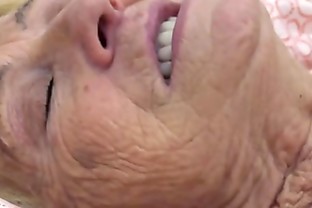 Hungarian granny doing Ass to mouth