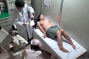 ワイセツ婦人科医の過剰診察記録　#File02　～巨乳・爆乳ユウコさん　子宮内膜症～ 16 min