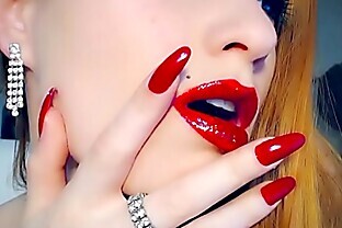 Kira Star Lipstick Fetish