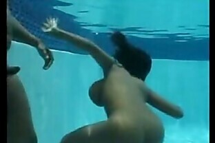 Africa Sexxx Underwater Blowjob