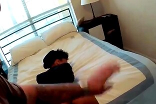 Black amateur sucks his cock and gets laid