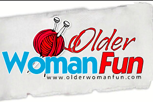 American gilf penny rubs her old pussy