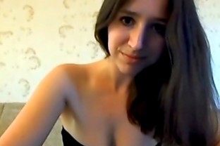 Busty Teen Girl Has Orgasm Fingering Her Pussy On Cam