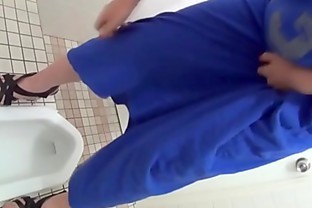 Asians gush urine on voyeurs spycam
