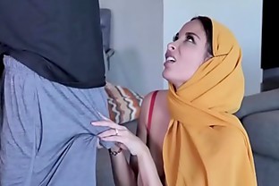 Chubby doing Cum in mouth Room