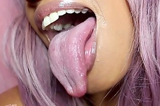 Tongue Curly with Huge dildo Stage