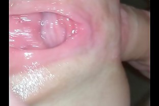Anal makes her squirt